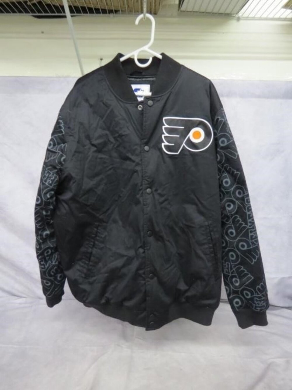 Philadelphia Flyers 2XL Starter Jacket (Black,USED)
